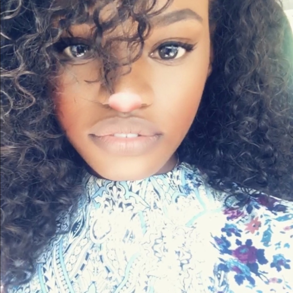 Meet your Posher, Jessica